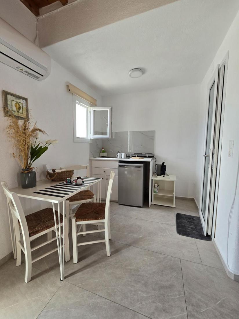 Twins Apartments By Mina Ornos (Mykonos) Exterior foto